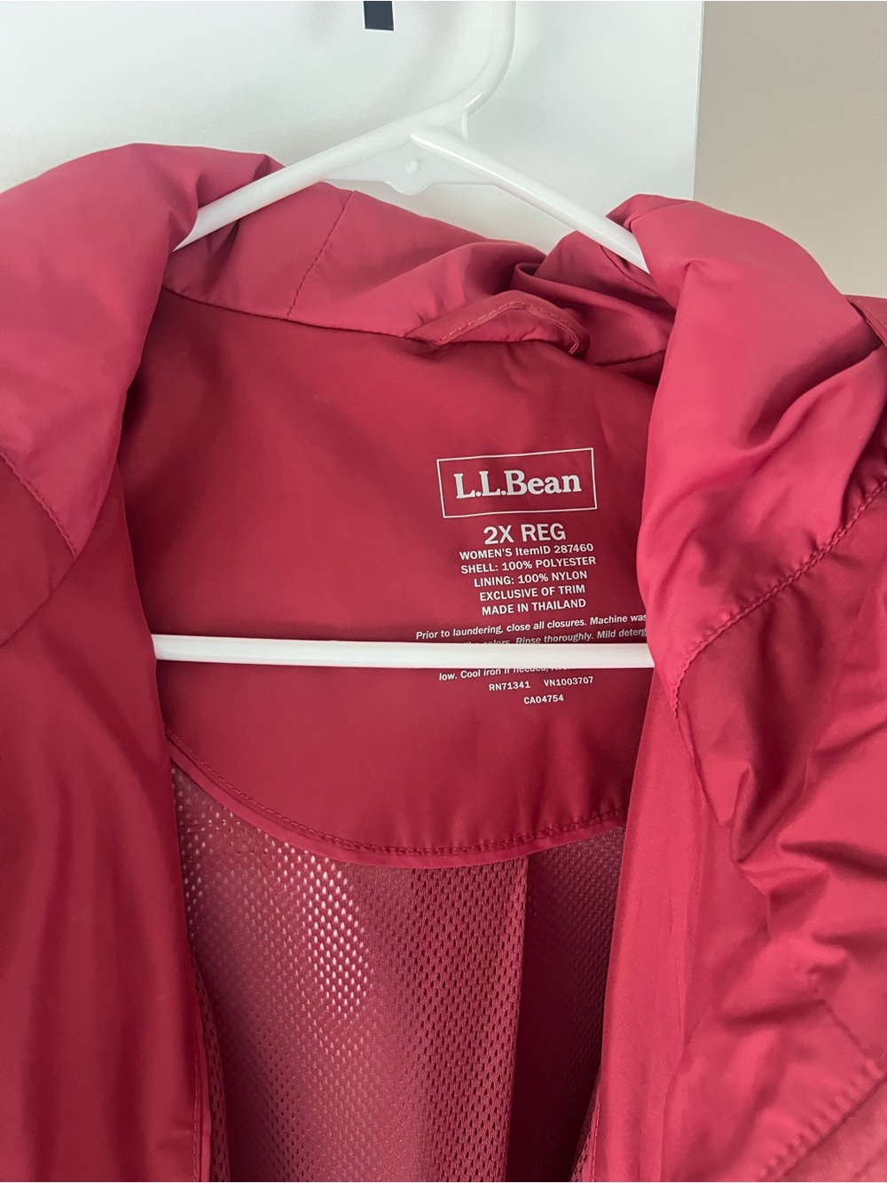 LL bean rain coat/parka - Picture 2 of 2